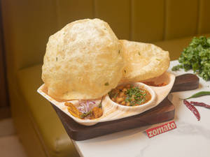 Cholla Bhatura