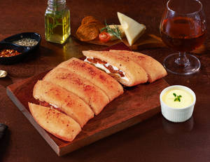 100% Pepperoni Stuffed Garlic Breadsticks + Che...