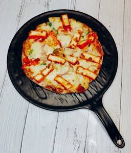 Paneer Tikka Pizza
