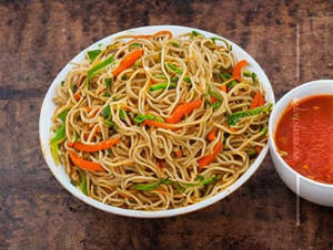 Veg Noodles ( Serves 1 )