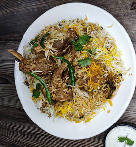 Mutton Hyderabadi Dum Biryani [600 grams, 3 Pieces]