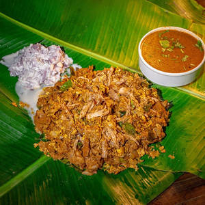 Chicken Kothu Parotta [Serves 1]