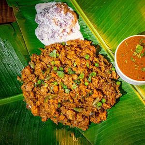 Veg Kothu Parotta [Serves 1]