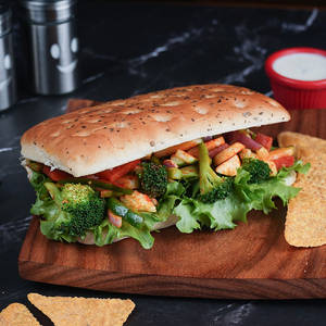 Veggie Sandwich With Ranch Yoghurt