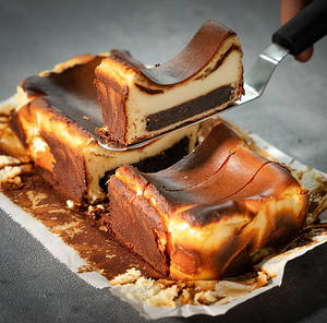 Brownie Basque Cheesecake