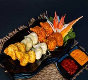 Veg Momos Platter