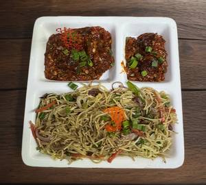 Manchurian noodle combo