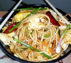 Egg Schezwan Noodles