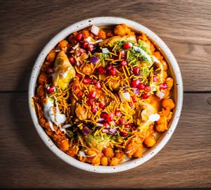 Somosa With Chole