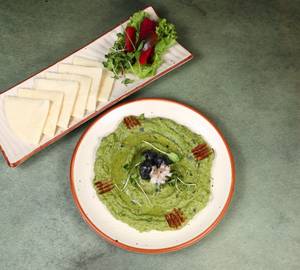 Basil Pesto Hummus