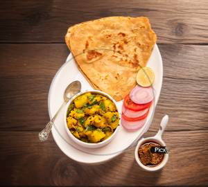 Aloo Pyaz Sabji With(4 Plen Paratha)