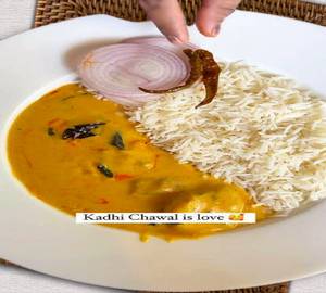 Kadhi Chawal + Onion