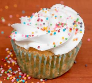 Assorted Classic Cupcakes Pack Of 2