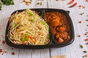 Veg Chilli Noodles Gravy