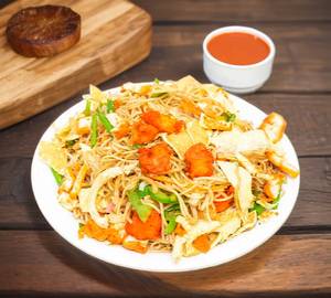 Egg Chicken Chowmein