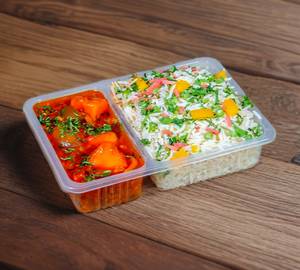 Fried Rice With Chilli Paneer