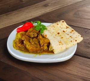 2 Roti with Pepper Chicken Curry