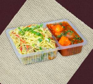 Noodles With Chilli Paneer