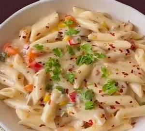 White souse pasta