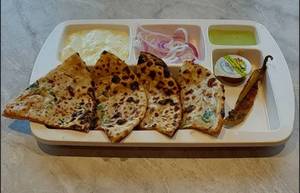 Aloo Pyaz Paratha