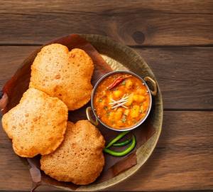 Bedmi Poori (3Pcs)