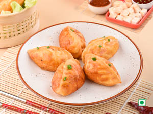Paneer Schezwan Fried Momo