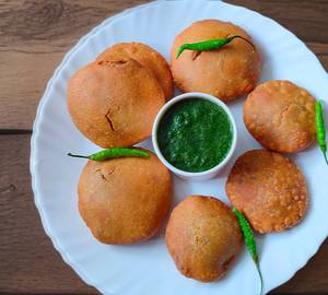 2 Aloo Kachori (Big Size)