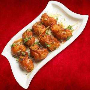 Chicken Tandoori Momos (8pcs)