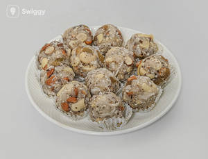 Nariyal  Dry Fruit Ladoo