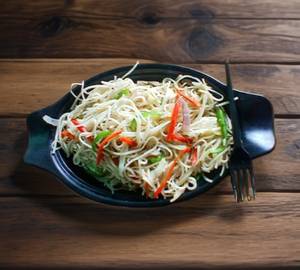 Veg hakka noodles