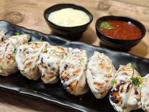 Paneer Malai Momos Dry (8 Pcs)
