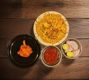 1 Chicken Biryani+ 1 Chicken Lollipop [1 Piece]