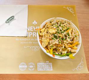 Hakka  Noodles Chicken