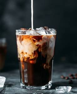 Cold brew latte