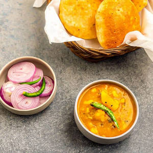 Chole Bhature [2 Bhature] Special