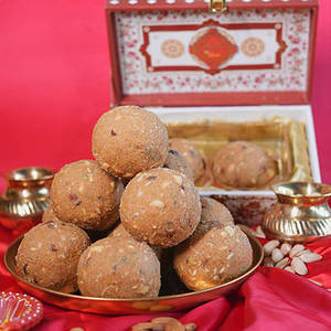 Big Besan Laddu