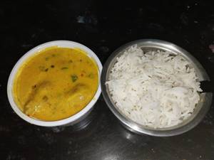 Kadi Pakoda + Rice