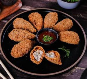 Muton kurkure momos 8 pieces