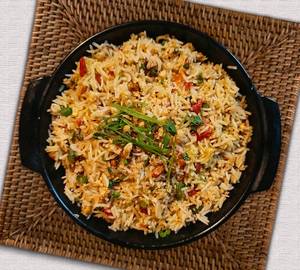 Veg Burnt Garlic Fried Rice