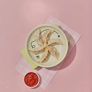 Veg Momos (6pcs)