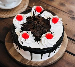 Fresh Cream Black Forest Cake [500 Gm]