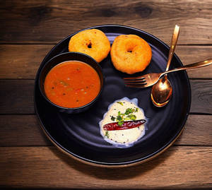Sambhar Vada [2 Pieces]