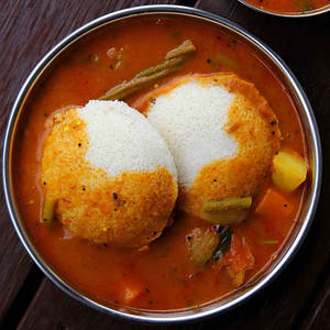 Idli Sambhar (2pcs)