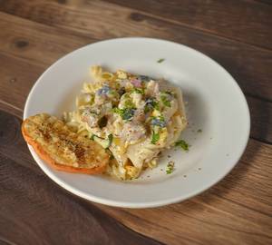 Alfredo Pasta Chicken (white Sauce)