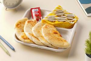 Sausage Cheesy Omelette with Masala Bread