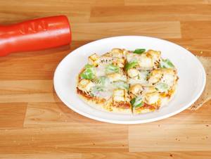 Spicy Paneer Pizza