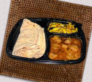 4 Roti with Soyabean sabji