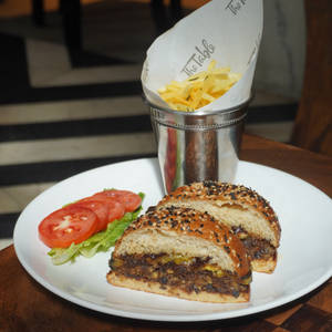 Black Bean & Root Veg Burger