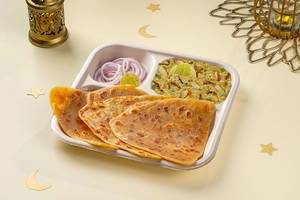 Chicken Haleem Paratha Iftari Thali