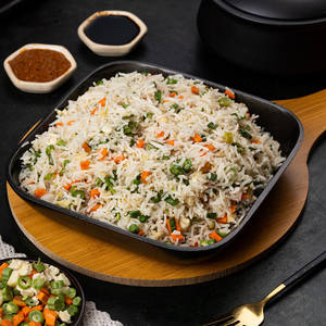Veg Fried Rice (500 Ml)